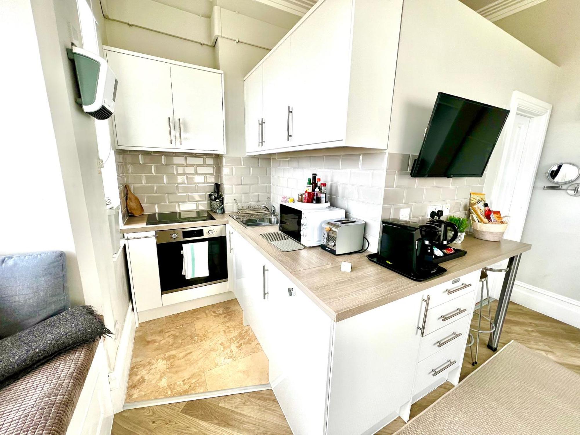 Beachfront Compact Coastal Crib, Direct Sea Views & Air Conditioning Littlestone-on-Sea Εξωτερικό φωτογραφία